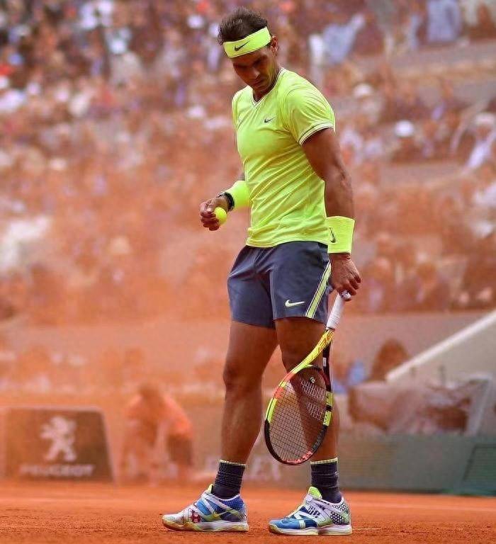 PANDA-利物浦带队取胜！，纳达尔重要时刻表现优异引发球迷热议(利物浦大胜)