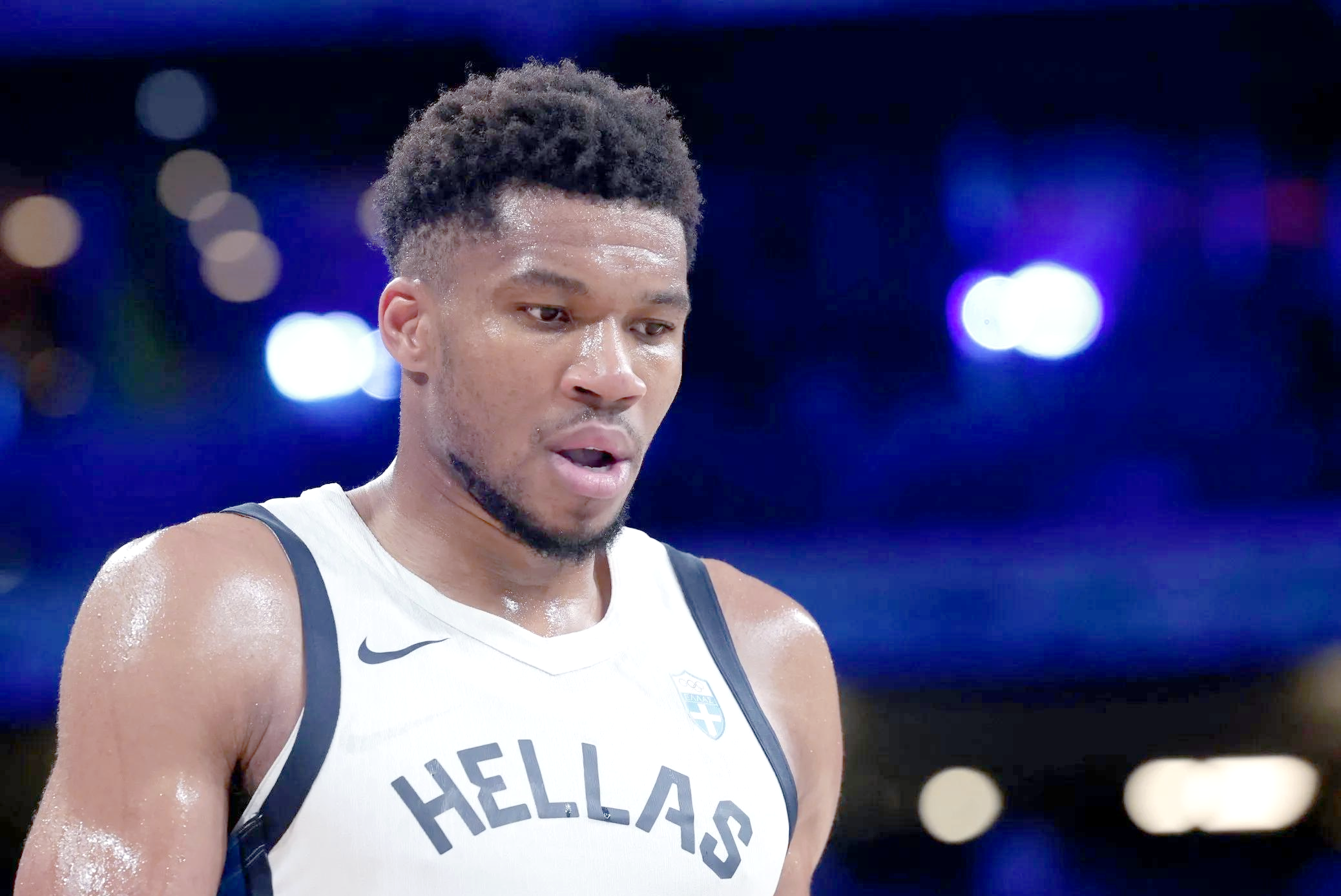 关于字母哥迎来五赛季高光表现，澳大利亚队球迷沸腾！的信息